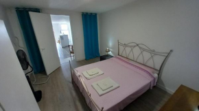 Alvito Guest House - Comfortable room with private bathroom